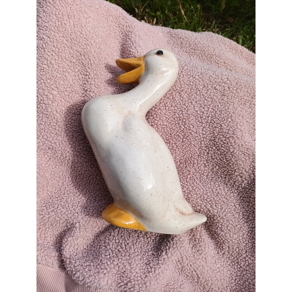 Vintage Ceramic Goose Figurine White Glossy Sitting Duck Farmhouse Cottage Decor - Picture 2 of 4